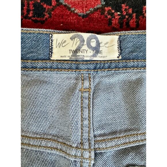 Free People We the Free Straight Leg Cropped Distressed Jeans Size 29 Light Wash - Picture 4 of 5